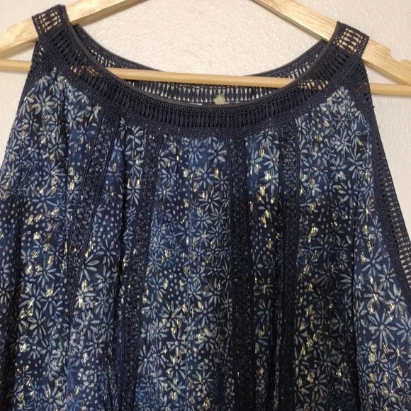 Elie Tahari Silk Cold Shoulder Mika Blouse Blue Floral Metallic NWOT $298 Retail - Picture 5 of 6